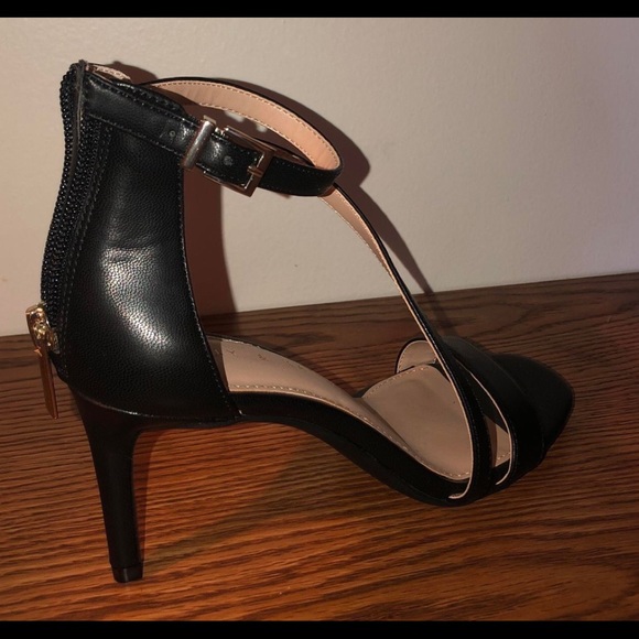 DSW black heels - Picture 1 of 2